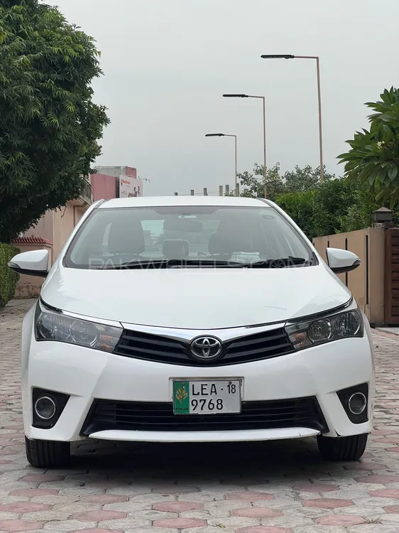 Toyota Corolla 2017 for Sale in Lahore Image-1