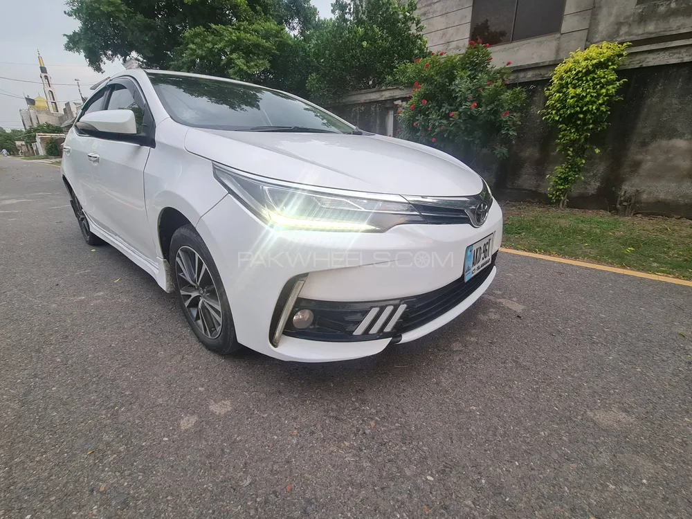 Toyota Corolla 2018 for Sale in Lahore Image-1