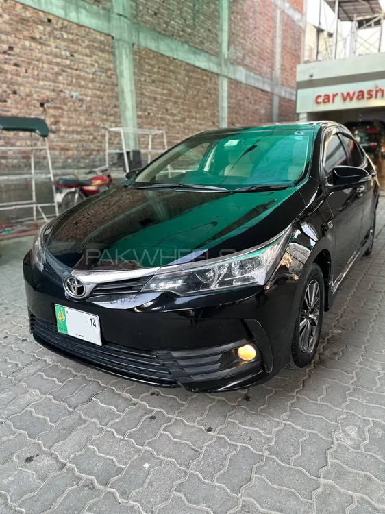 Toyota Corolla 2014 for Sale in Lahore Image-1