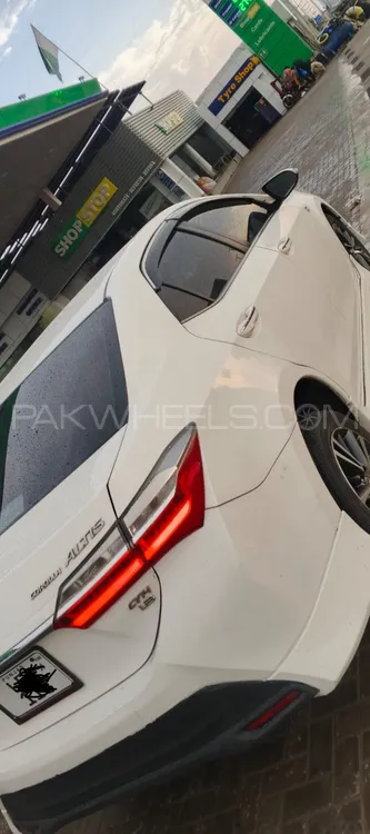 Toyota Corolla 2018 for Sale in Faisalabad Image-1