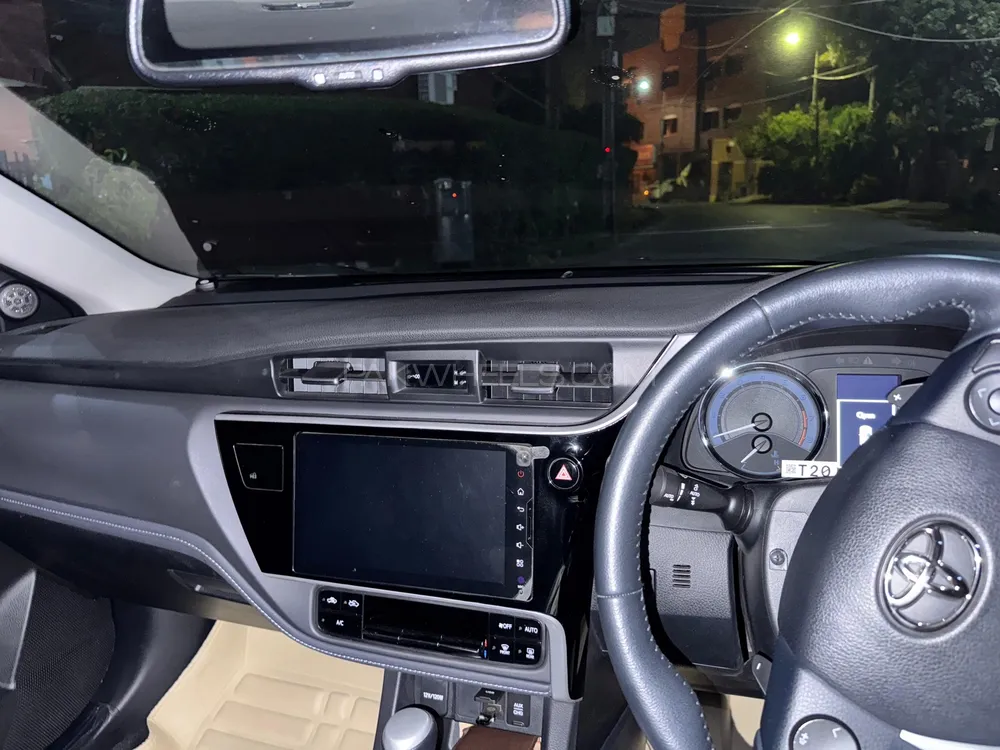 Toyota Corolla 2021 for Sale in Lahore Image-1