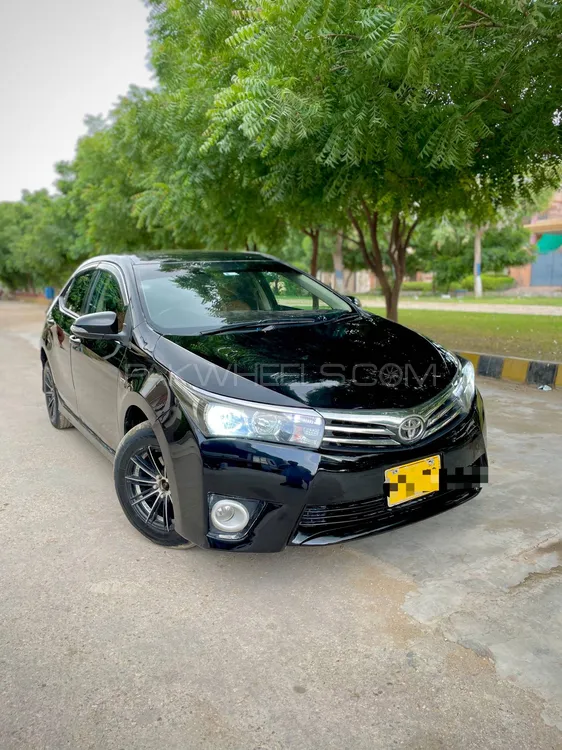 Toyota Corolla 2015 for Sale in Karachi Image-1
