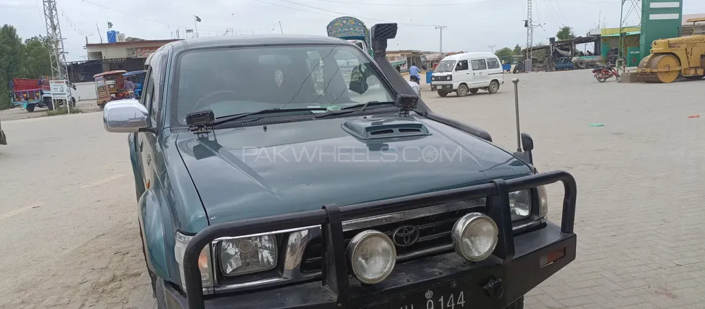 ٹویوٹا ہائیلکس 1999 for Sale in Mithi Image-1