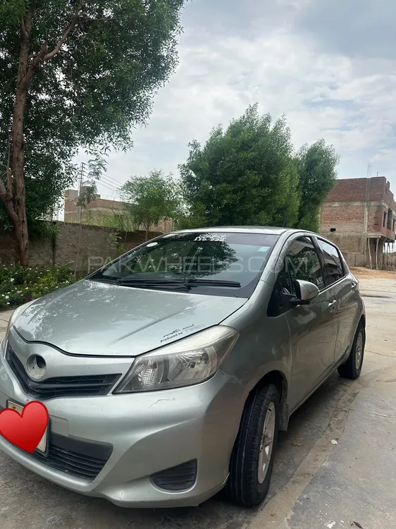 Toyota Vitz 2012 for Sale in Hyderabad Image-1