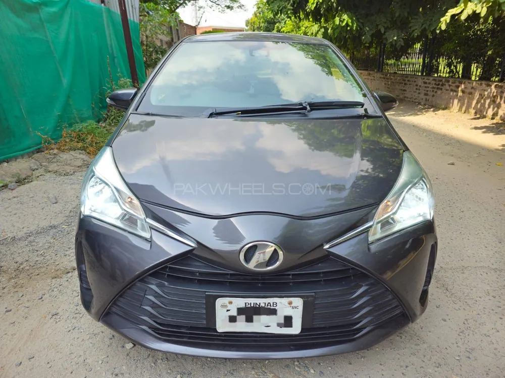 Toyota Vitz 2019 for Sale in Lahore Image-1