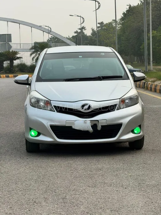 Toyota Vitz 2011 for Sale in Islamabad Image-1