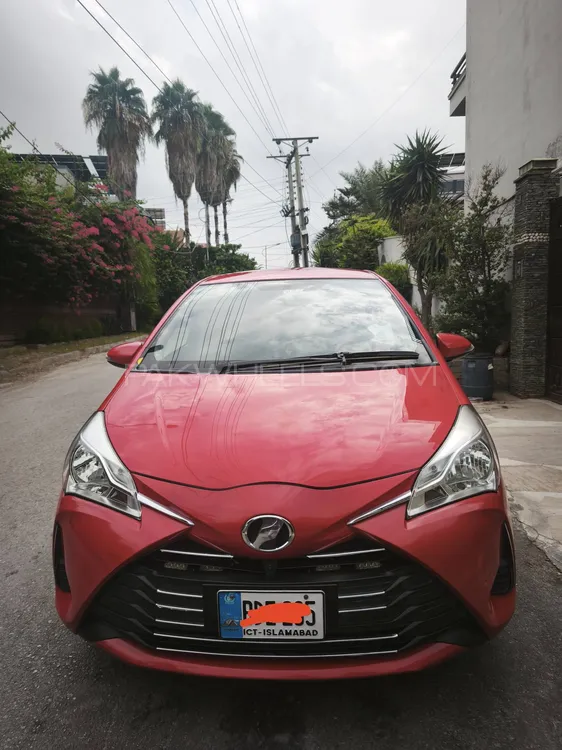 Toyota Vitz 2018 for Sale in Peshawar Image-1