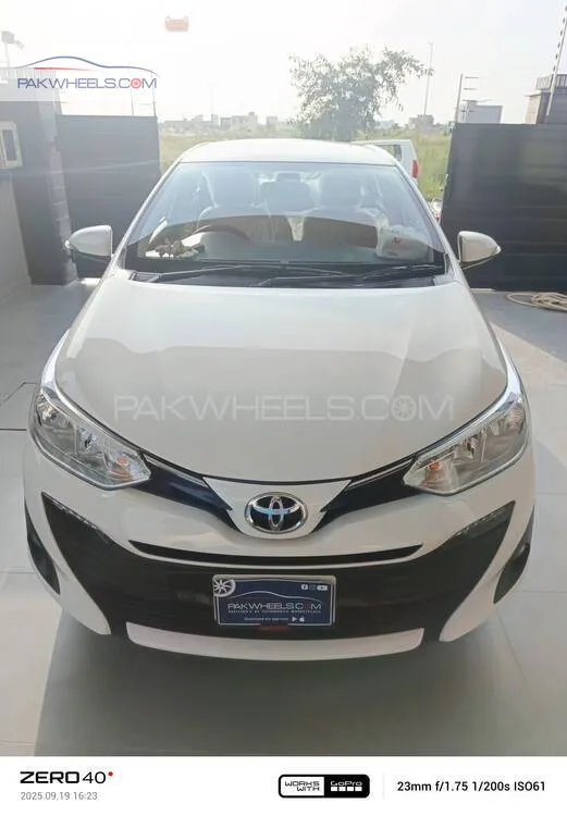 Toyota Yaris Sedan 2022 for Sale in Lahore Image-1