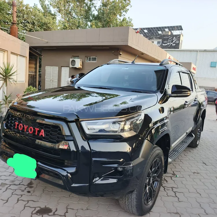 Toyota Hilux 2024 for Sale in Islamabad Image-1