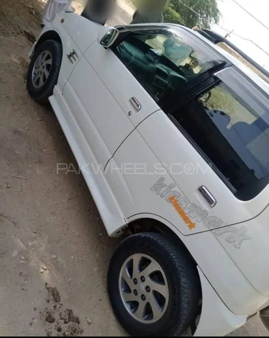Daihatsu Terios Kid 2012 for Sale in Sukkur Image-1