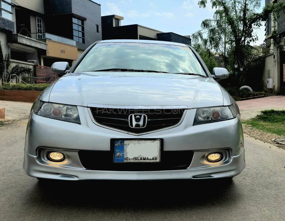 Honda Accord 2004 for Sale in Islamabad Image-1