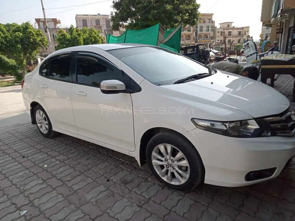 Honda City 2016 for Sale in Islamabad Image-1