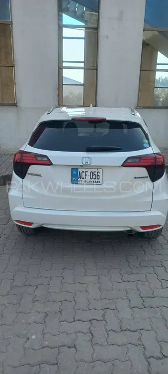 Honda Vezel 2014 for Sale in Rawalpindi Image-1