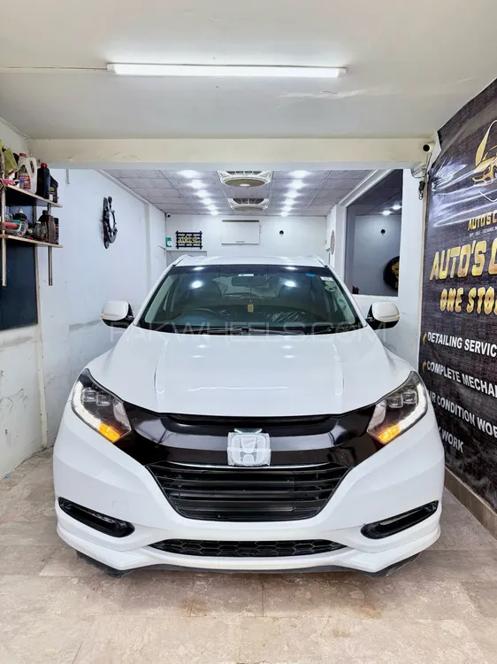 Honda Vezel 2016 for Sale in Karachi Image-1