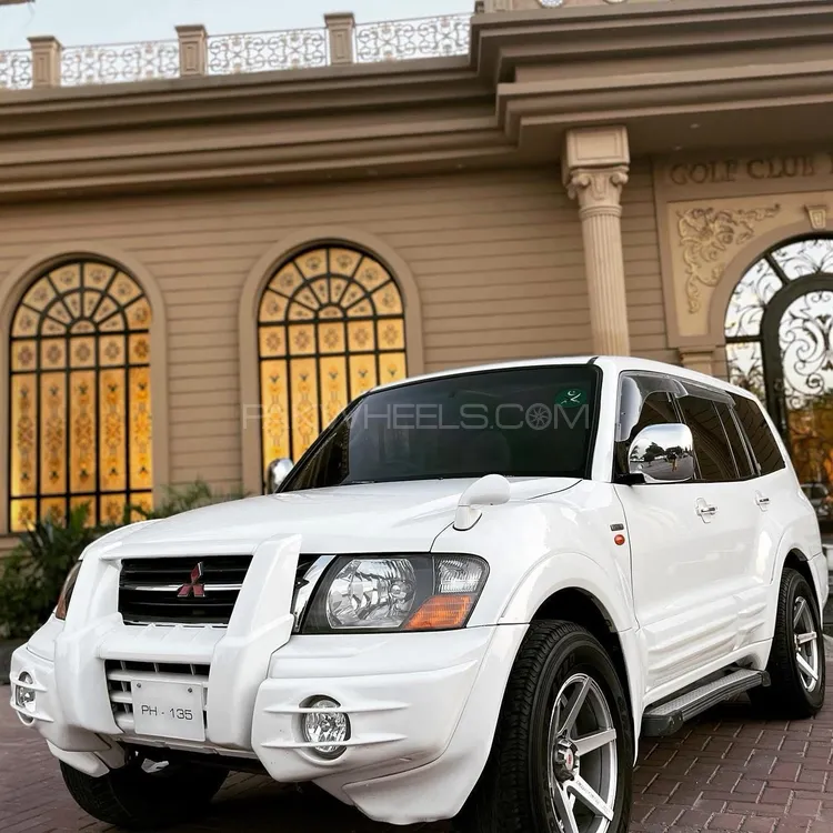 Mitsubishi Pajero 2001 for Sale in Multan Image-1