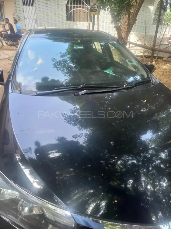 Toyota Corolla 2015 for Sale in Karachi Image-1