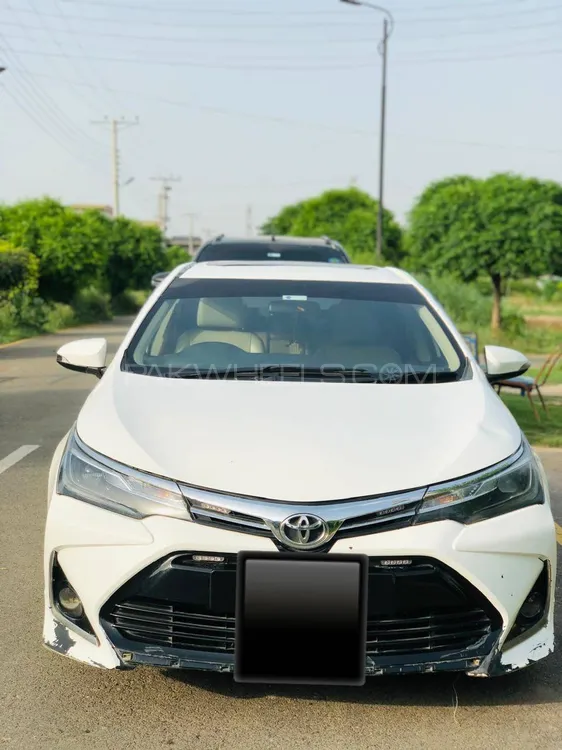 Toyota Corolla 2017 for Sale in Faisalabad Image-1
