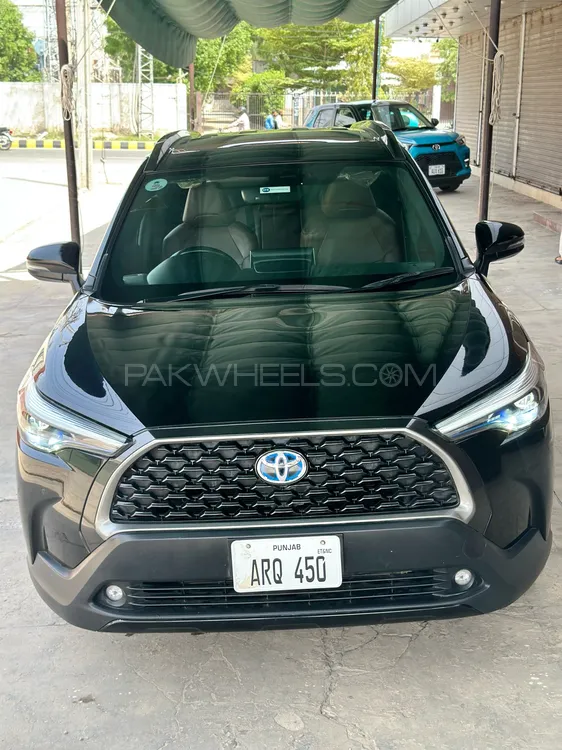 Toyota Corolla Cross 2024 for Sale in Multan Image-1