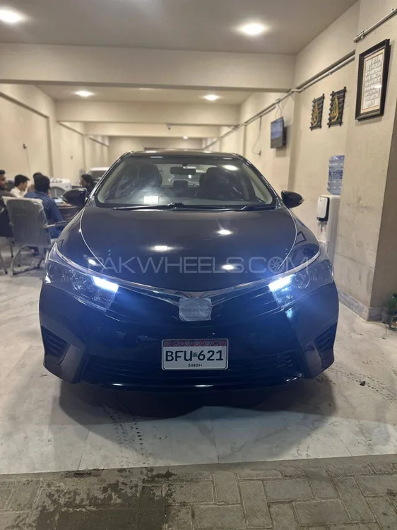 Toyota Corolla 2016 for Sale in Karachi Image-1