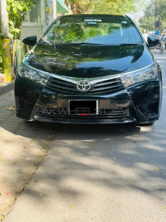 Toyota Corolla 2015 for Sale in Lahore Image-1