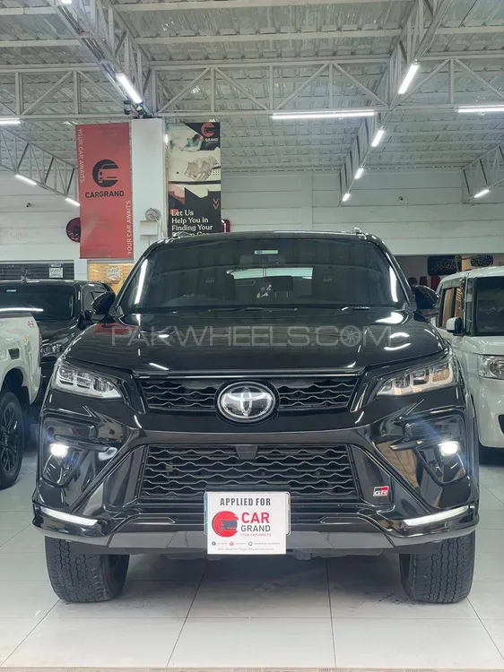 Toyota Fortuner 2023 for Sale in Peshawar Image-1