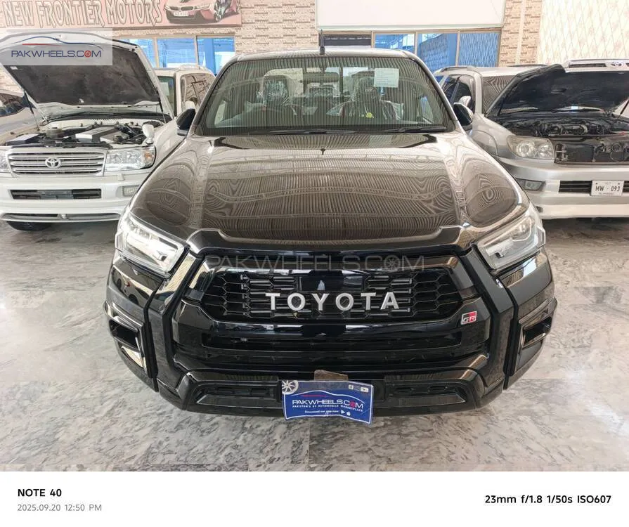 Toyota Hilux 2025 for Sale in Peshawar Image-1