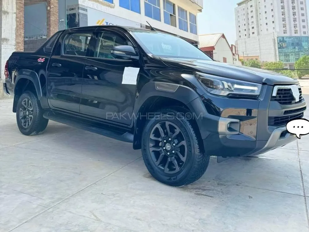 Toyota Hilux 2025 for Sale in Lahore Image-1