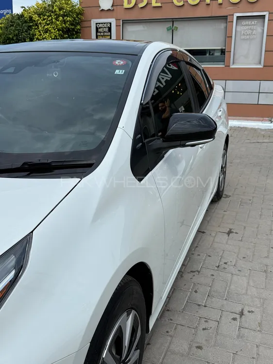 Toyota Prius 2021 for Sale in Sialkot Toyota Prius 2021 for Sale in Sialkot Image-18