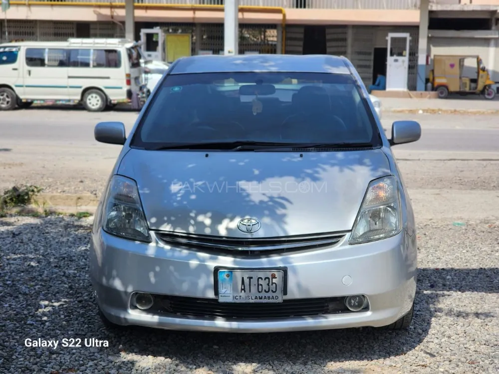 Toyota Prius 2010 for Sale in Islamabad Image-1