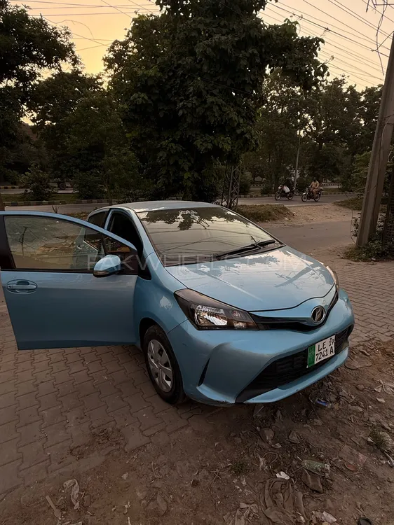 Toyota Vitz 2019 for Sale in Lahore Image-1