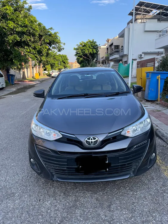 Toyota Yaris Sedan 2021 for Sale in Lahore Image-1
