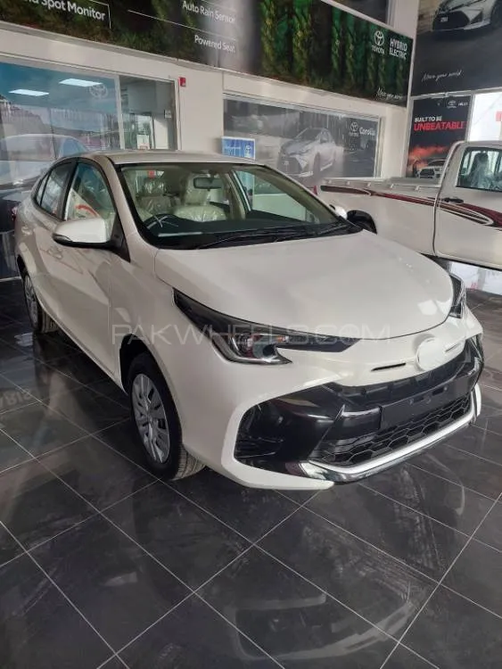 Toyota Yaris Sedan 2025 for Sale in Karachi Image-1