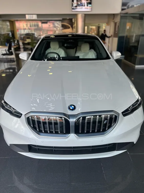 BMW i5 2025 for Sale in Lahore Image-1