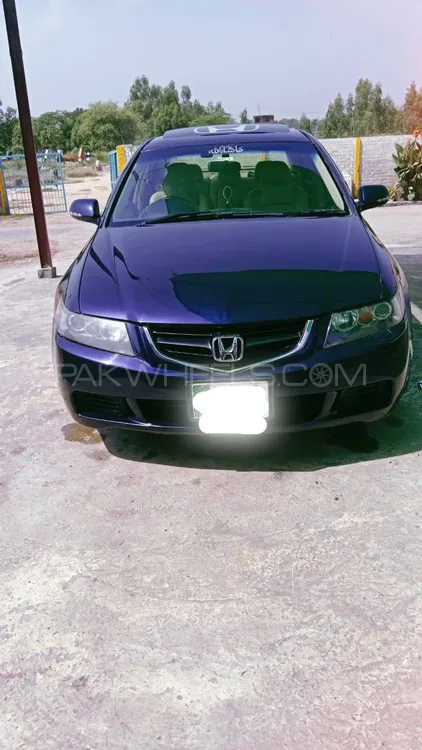 Honda Accord 2004 for Sale in Lahore Image-1
