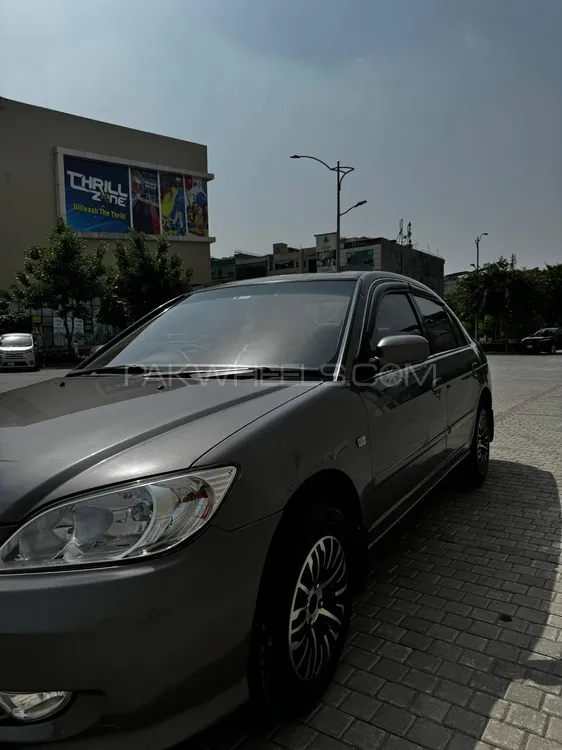 Honda Civic 2004 for Sale in Sialkot Image-1