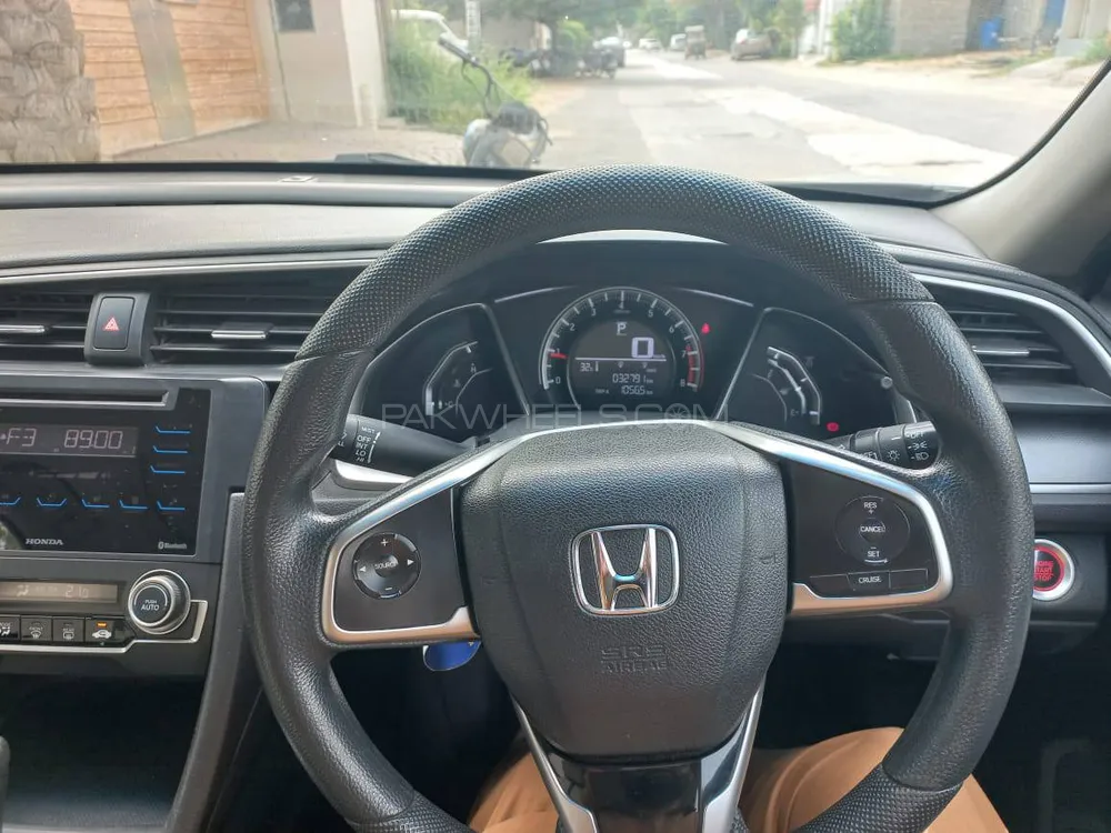 Honda Civic 2018 for Sale in Karachi Image-1