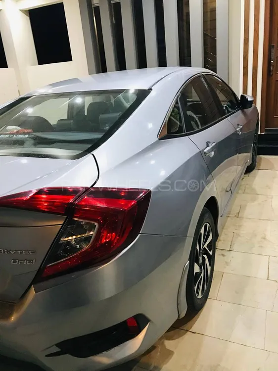 Honda Civic 2018 for Sale in Islamabad Image-1
