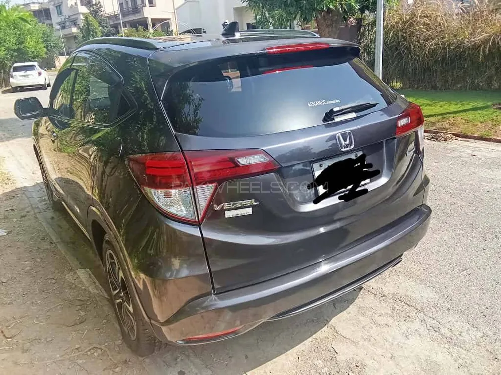 Honda Vezel 2014 for Sale in Islamabad Image-1