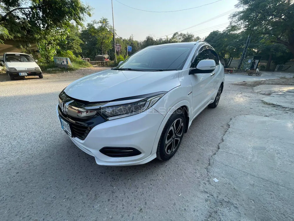 Honda Vezel 2016 for Sale in Islamabad Image-1