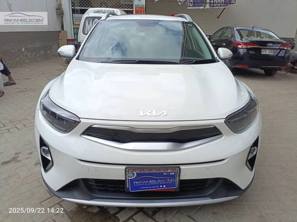 KIA Stonic 2025 for Sale in Karachi Image-1