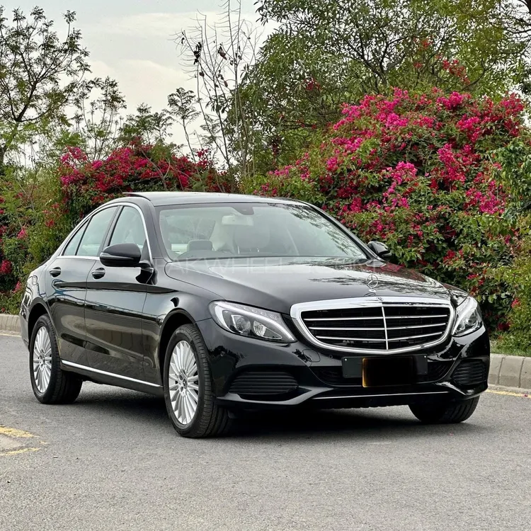 Mercedes Benz C Class 2018 for Sale in Karachi Image-1