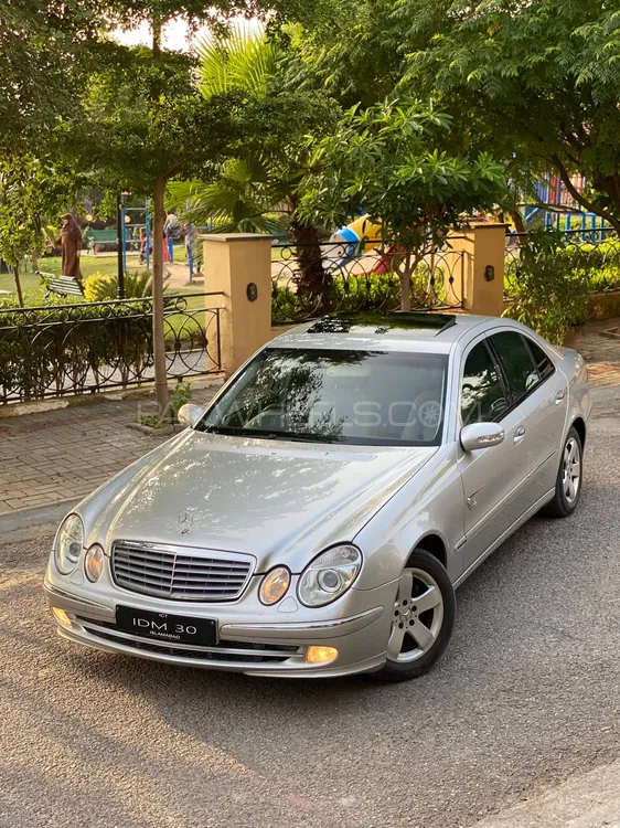 Mercedes Benz E Class 2003 for Sale in Islamabad Image-1