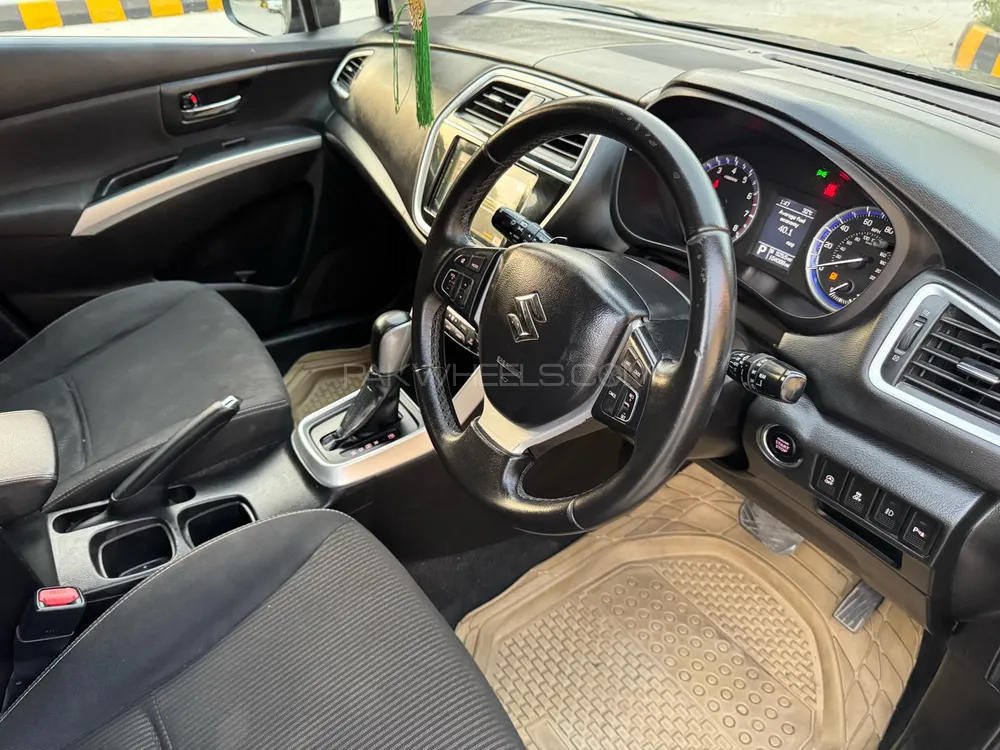 سوزوکی ایس کراس 2017 for Sale in اسلام آباد سوزوکی ایس کراس 2017 for Sale in اسلام آباد Image-10