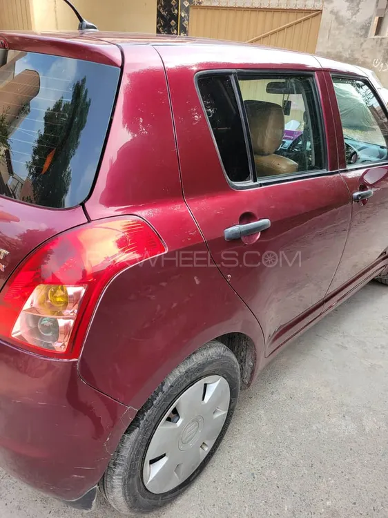 Suzuki Swift 2011 for Sale in Faisalabad Image-1