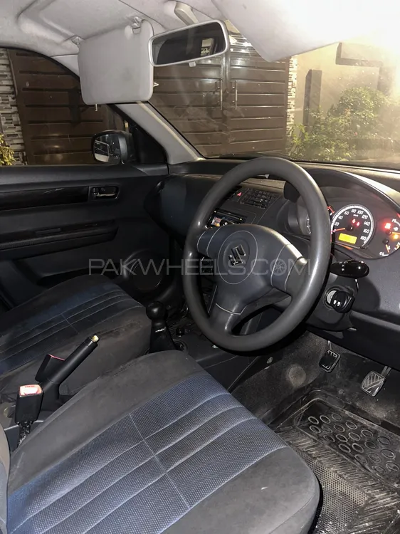 Suzuki Swift 2011 for Sale in Lahore Image-1