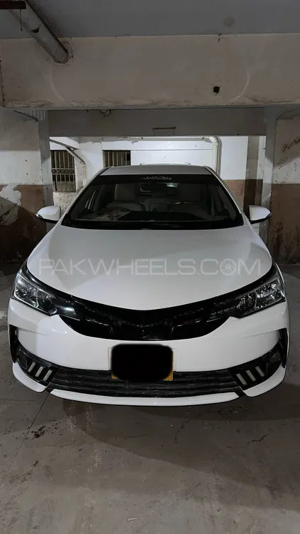Toyota Corolla 2017 for Sale in Karachi Image-1
