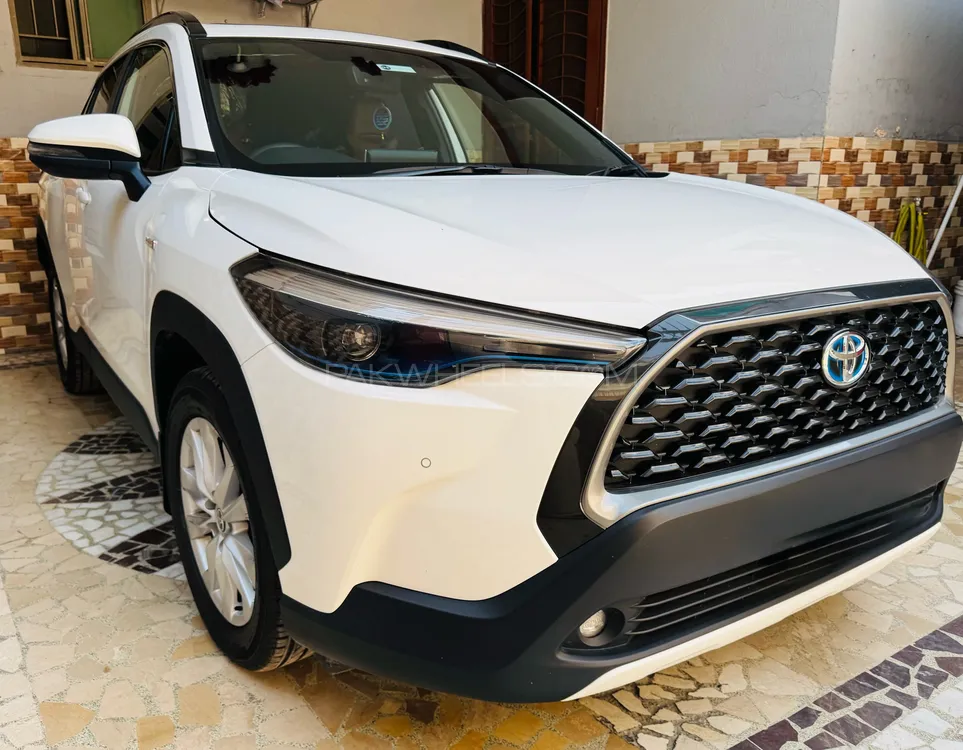 Toyota Corolla Cross 2024 for Sale in Lahore Image-1