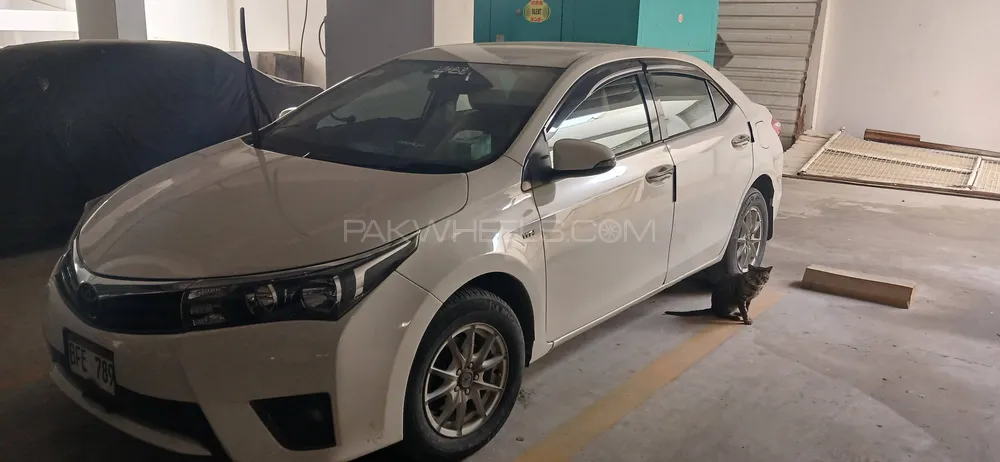 Toyota Corolla 2016 for Sale in Karachi Image-1