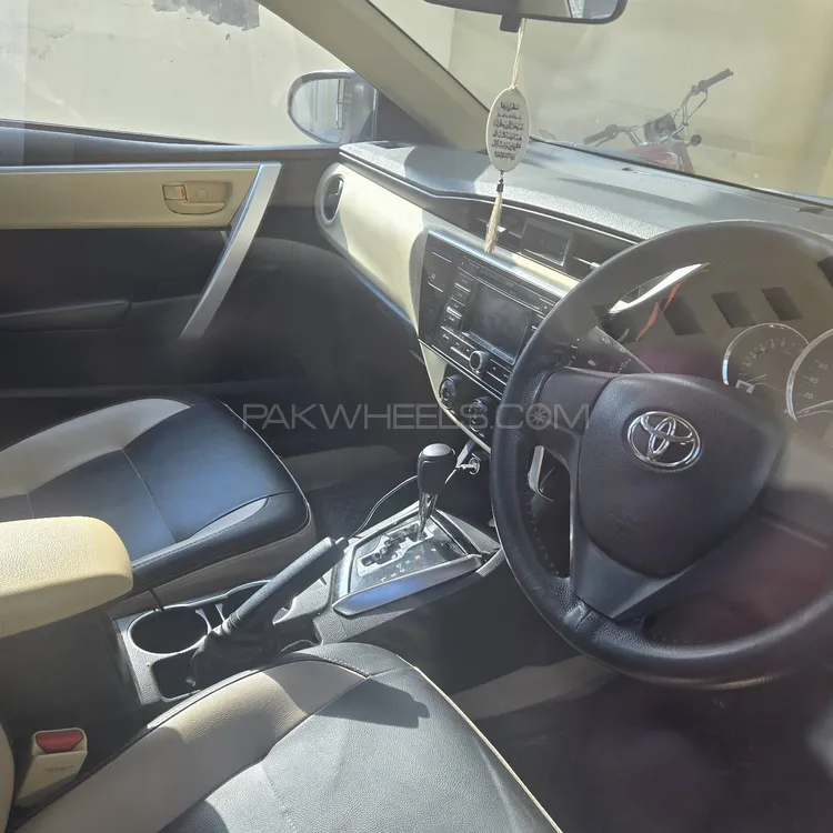 Toyota Corolla 2019 for Sale in Faisalabad Image-1