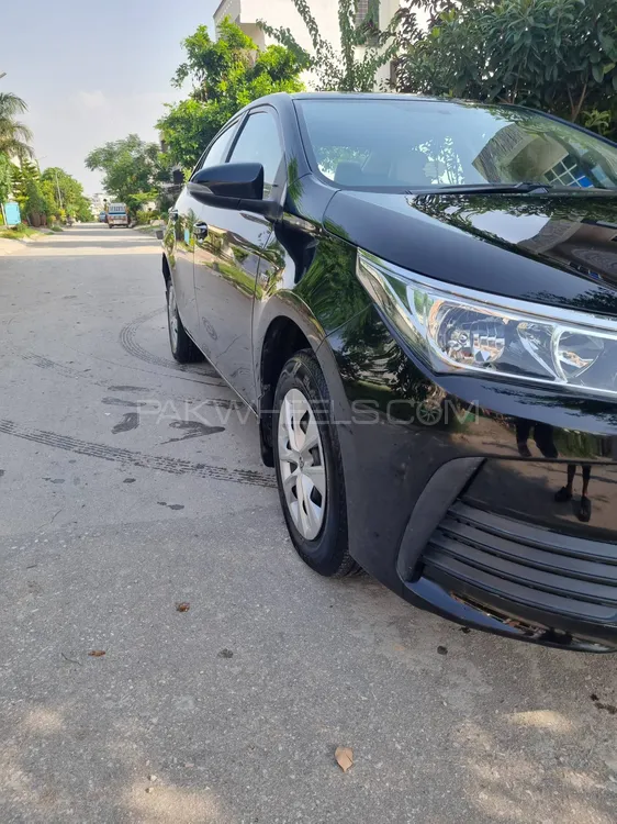 Toyota Corolla 2019 for Sale in Islamabad Image-1
